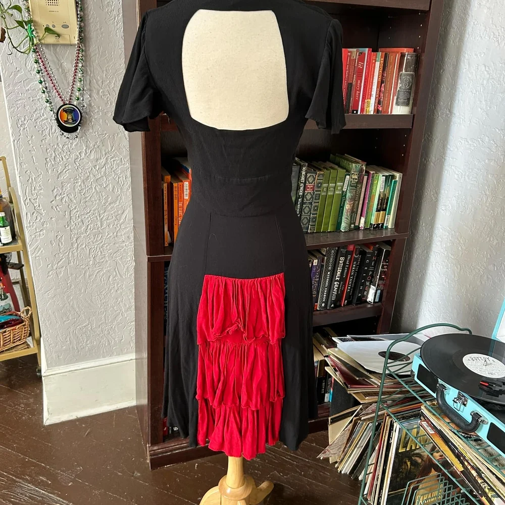 Trashy Diva Black Midi Dress with Red Buttons - Picture 4 of 4